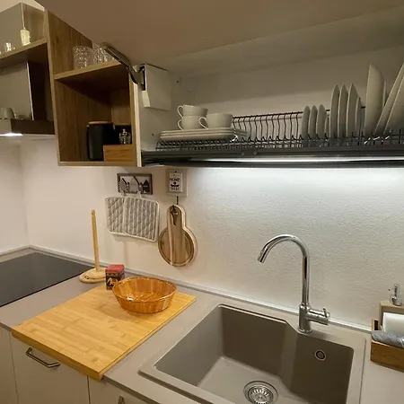 La Dei Cristalli - * غوريزيا