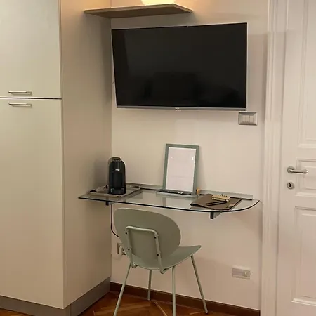 La Dei Cristalli - غوريزيا